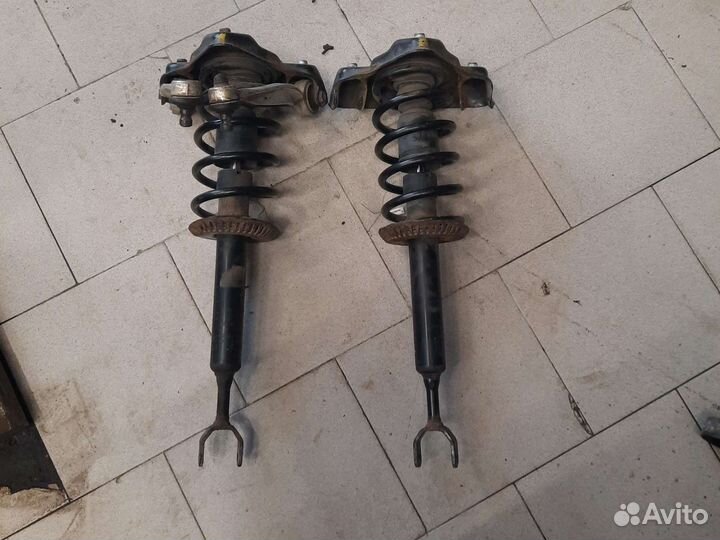Передние стойки Volkswagen Passat B5, Audi A6 c5