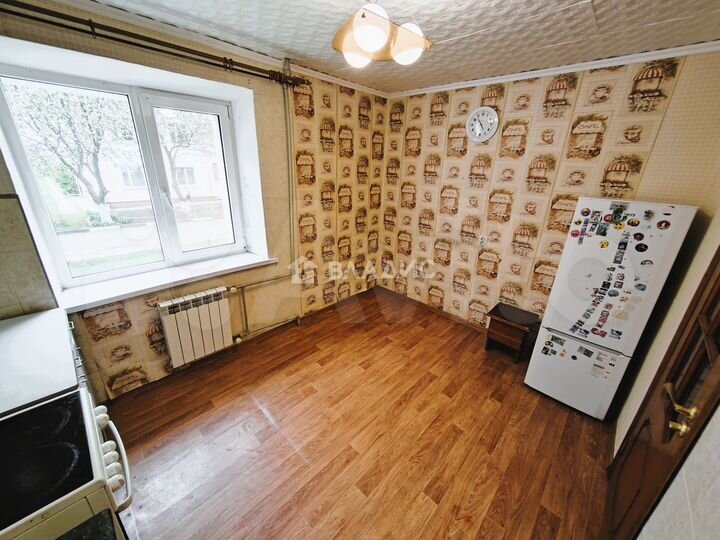 2-к. квартира, 52 м², 1/5 эт.