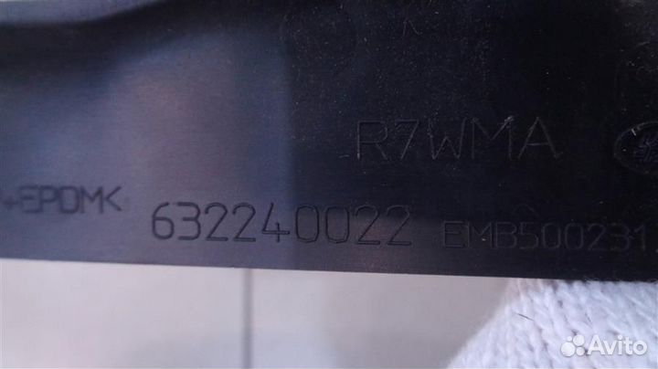 Накладка торпедо Land Rover Discovery 3 2004-2009