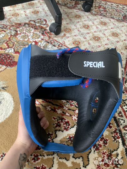 Новые 2 шлема,форма для бокса двух сторонняя