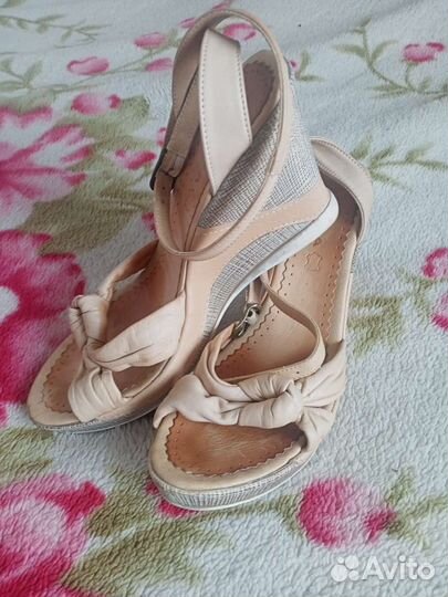 Босаножки натуральная кожа 40 размер идут на 39