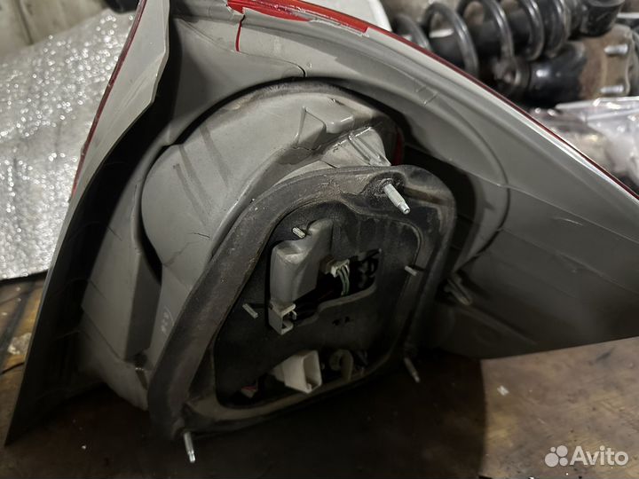 Фонарь задний Toyota Allion