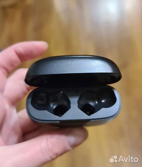 Кейс от наушников jbl tws 200