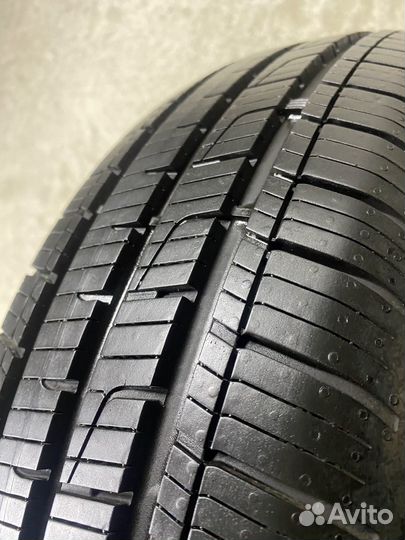 Dunlop SP 4 All Seasons 175/65 R15