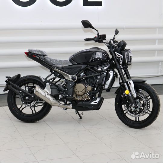 Мотоцикл voge 300AC