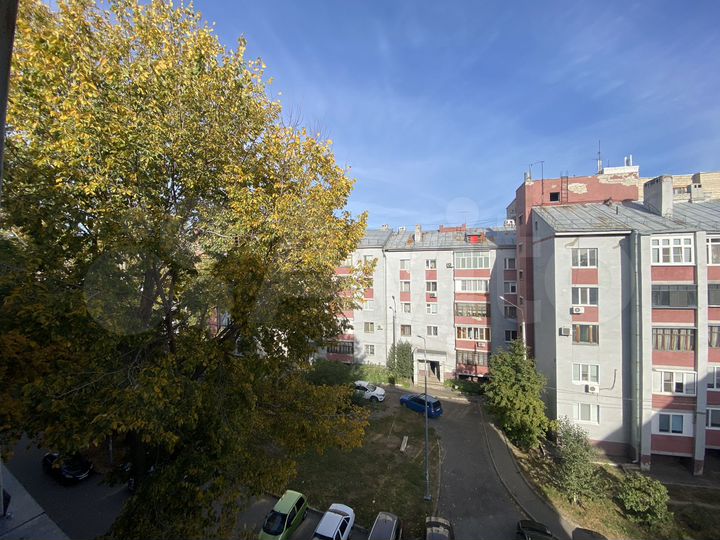 2-к. квартира, 47 м², 5/6 эт.