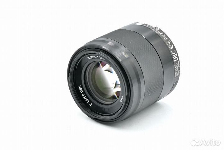 Объектив Sony E 50mm f/1.8 OSS