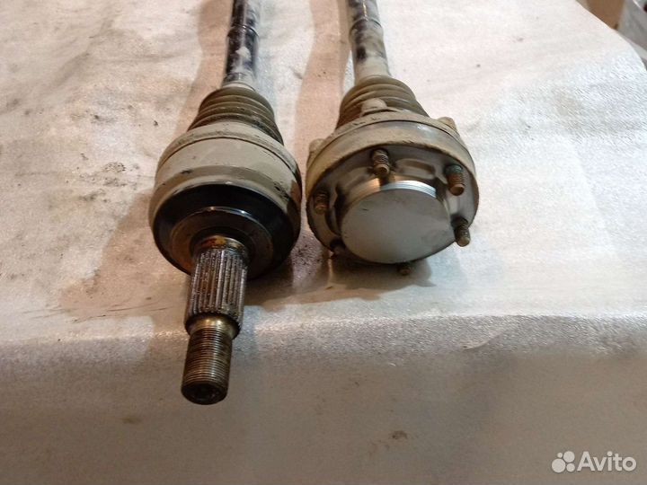 Задние полуоси (шрус, привод) Porsche Cayenne