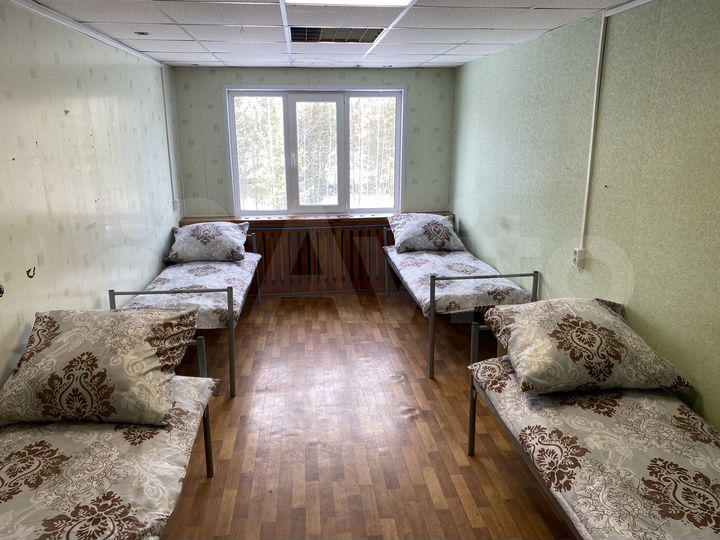 Комната 20 м² в > 9-к., 2/2 эт.