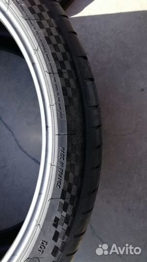 Michelin Pilot Sport 4 S 285/35 R22 и 315/30 R22 108Y
