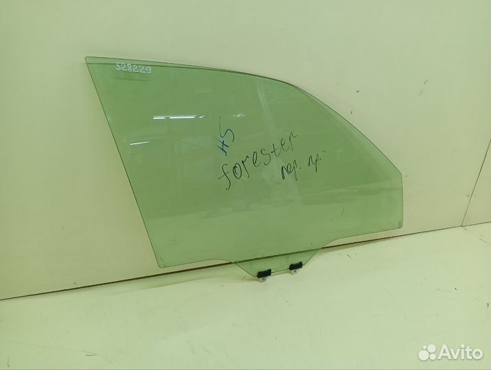 Стекло двери передней правой Subaru Forester S12 2
