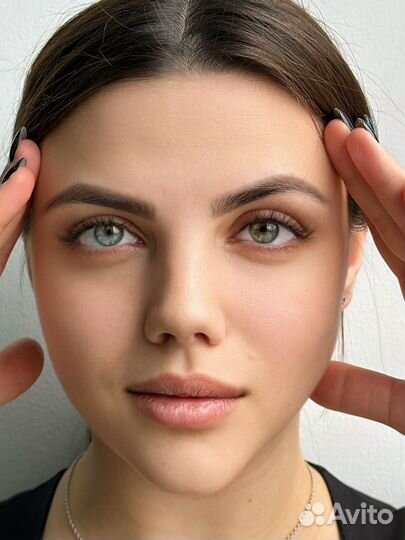 Коррекция и окрашивание бровей