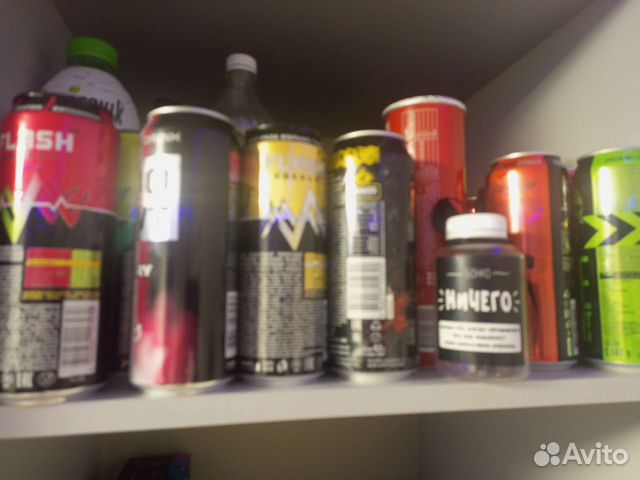 Пустые банки от энергетиков