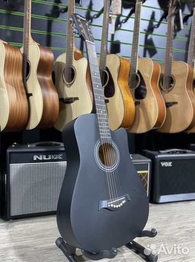 Гитара с комплектом для новичка