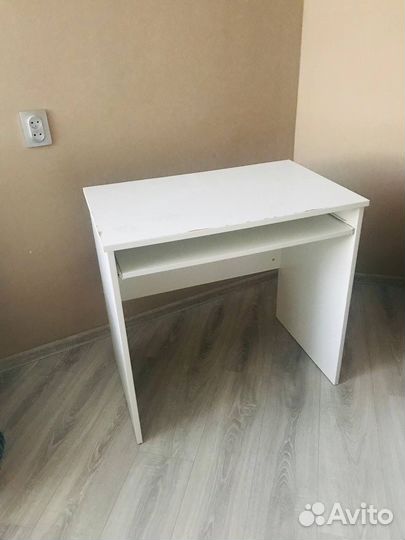 Рабочий стол IKEA