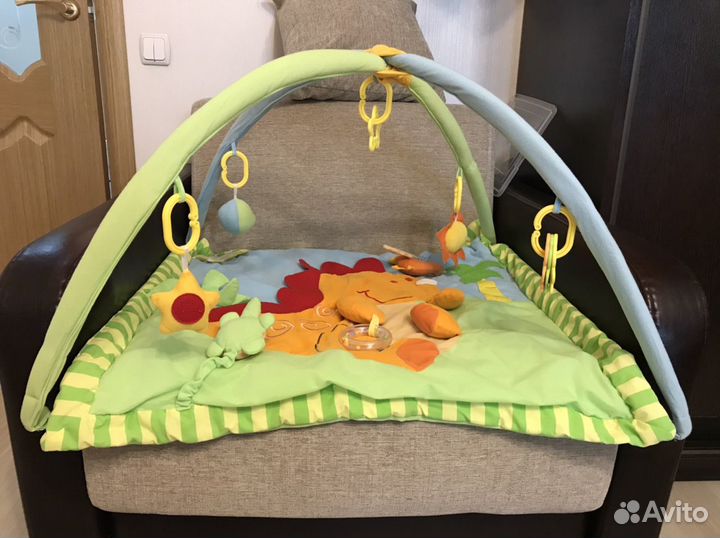 Развивающий игровой коврик и развивающие игрушки0+