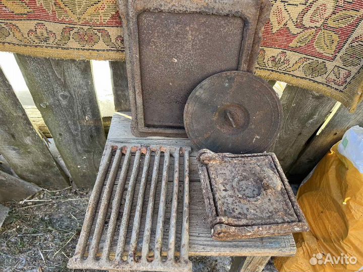 Дверцы и колосники для печки СССР, чугунные