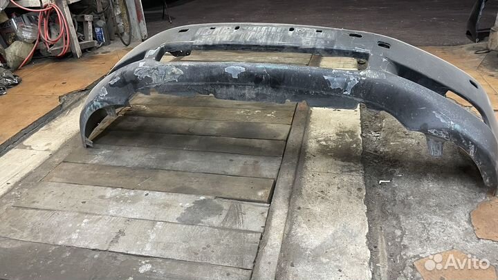 Передний бампер Lexus GS 300