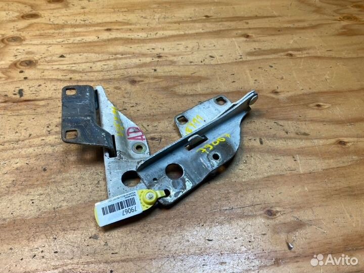 Петля капота nissan AD