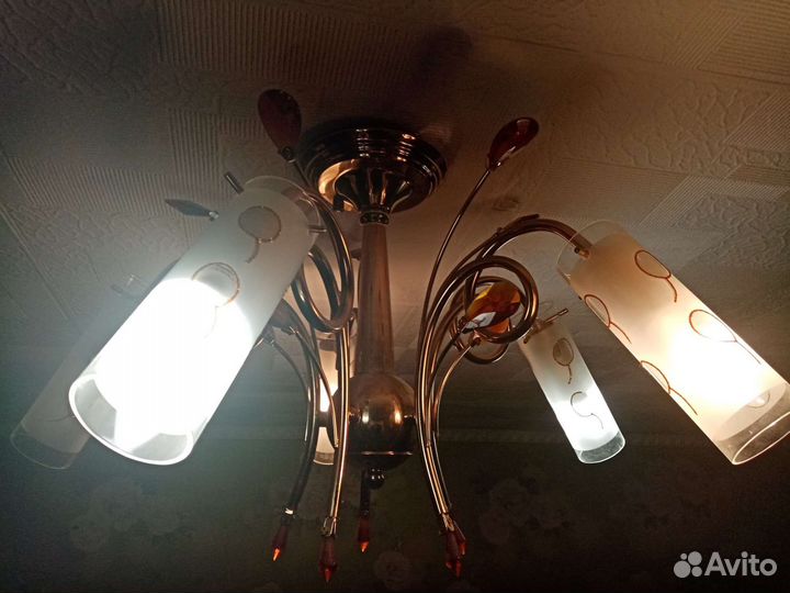 Люстра потолочная бу