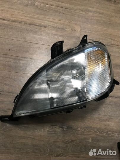 Фара передняя левая Mercedes Ml 320 W163 112.942