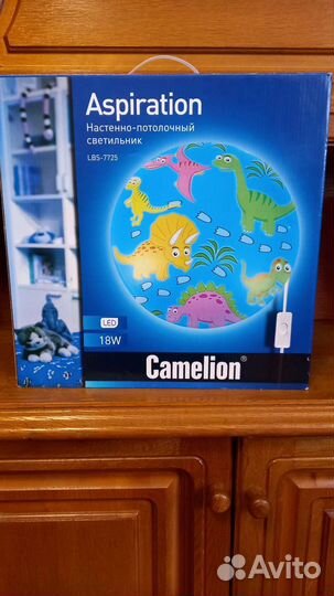 Настенно-потолочный светильник новый