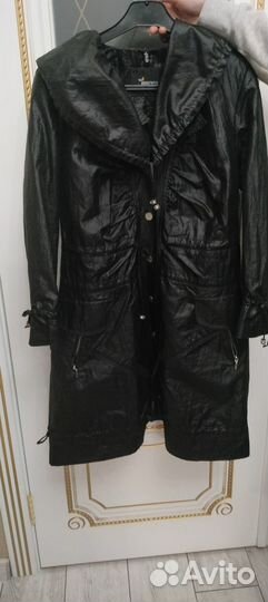 Плащ женский