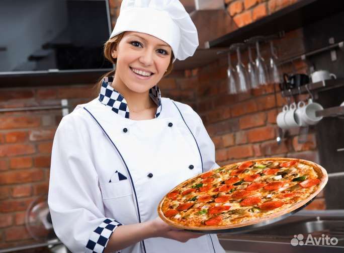 Повар на фастфуд