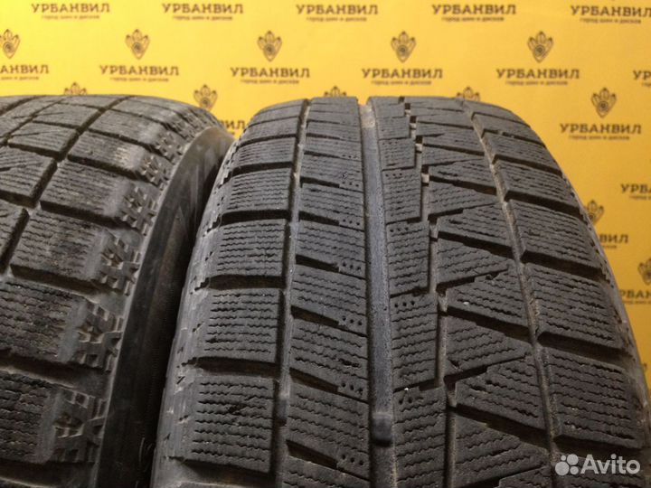 Bridgestone Blizzak Revo GZ 215/60 R16