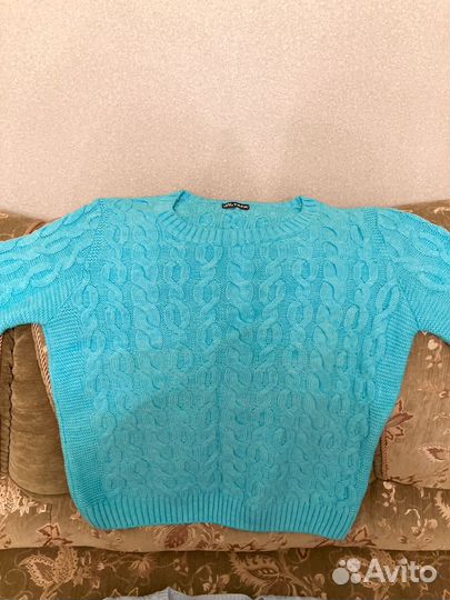 Свитер женский