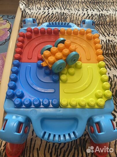 Конструктор + стол Mega Bloks