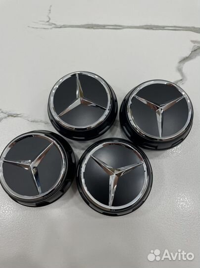 Колпачки закручивающиеся черные Mercedes AMG 67 мм
