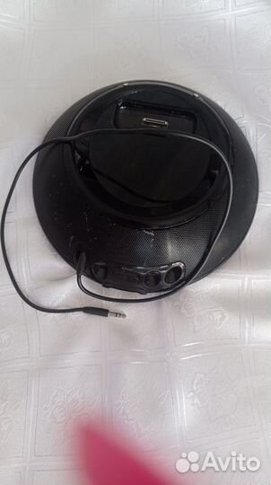 Портативная колонка jbl