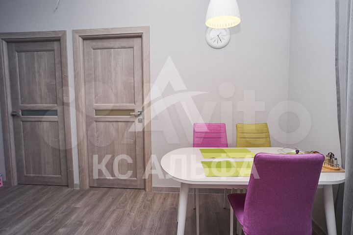 2-к. квартира, 52 м², 2/10 эт.
