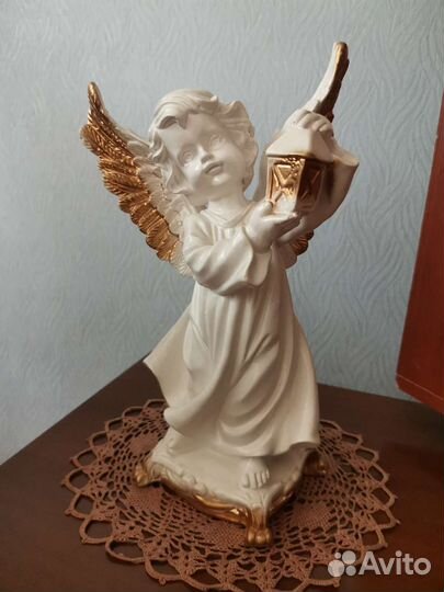 Фарфоровые статуэтки