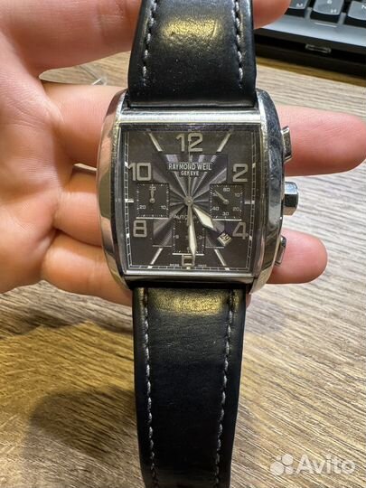 Часы Raymond Weil