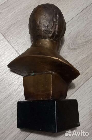 Бюст В. Высоцкий Пр-во 1980х.Бронза