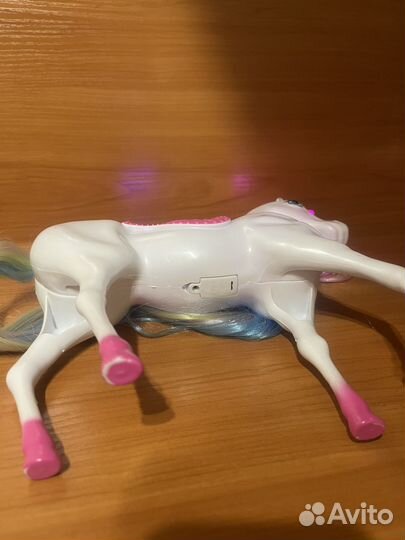 Конь лошадь единорог игрушка светящаяся