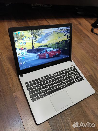 Ноутбук Asus X501A (Pentium B980, 8 гб, 1000HDD)