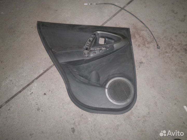 Обшивка двери задней левой toyota Rav 4 09-13