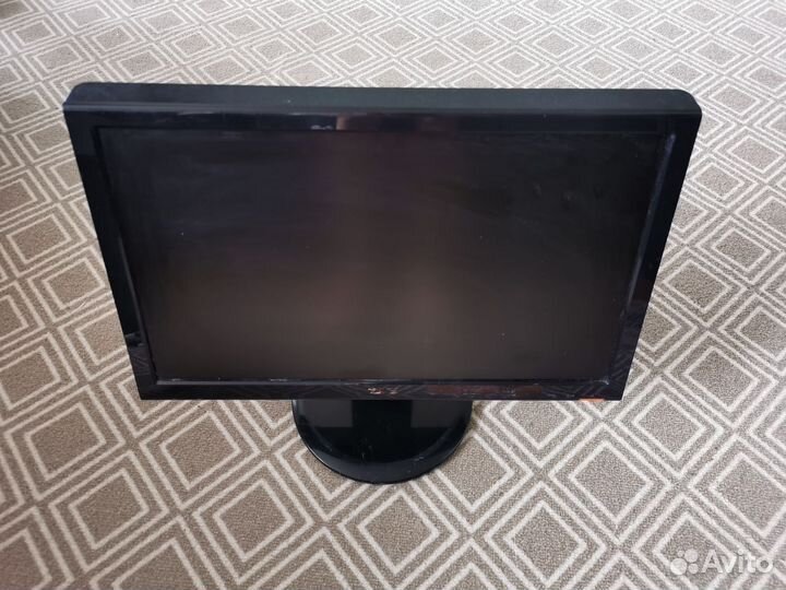 Мониторы Asus и LG, диагональ 19