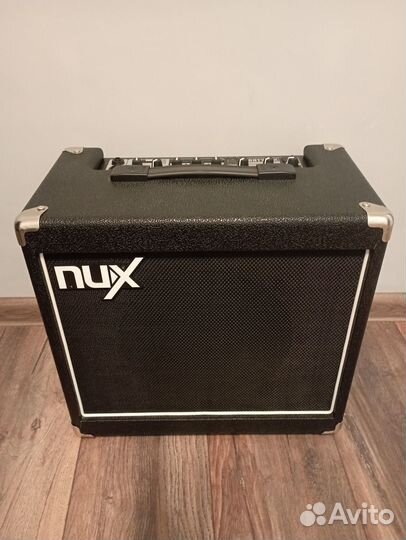 Гитарный комбоусилитель Nux Mighty-30X