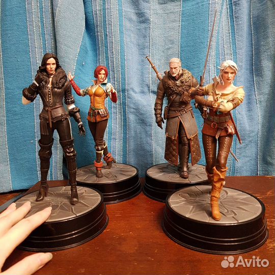 Фигурки Ведьмак Dark Horse