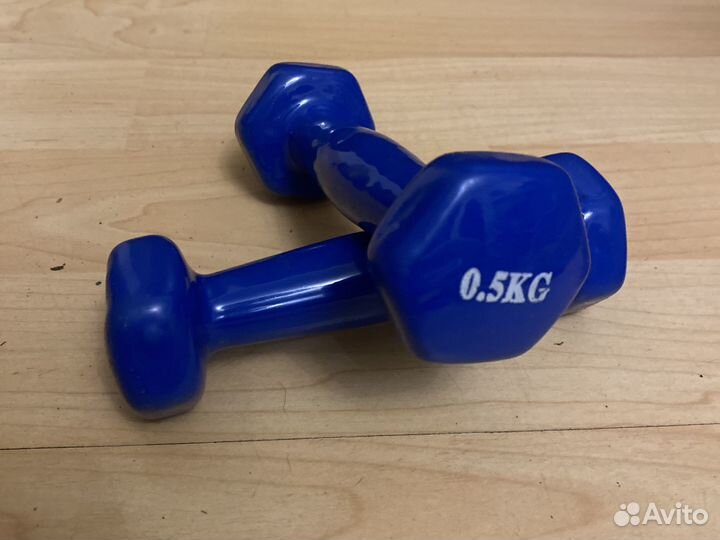 Гантели новые 0,5