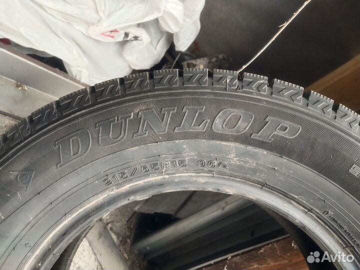 Dunlop Winter Maxx 215/65 R15