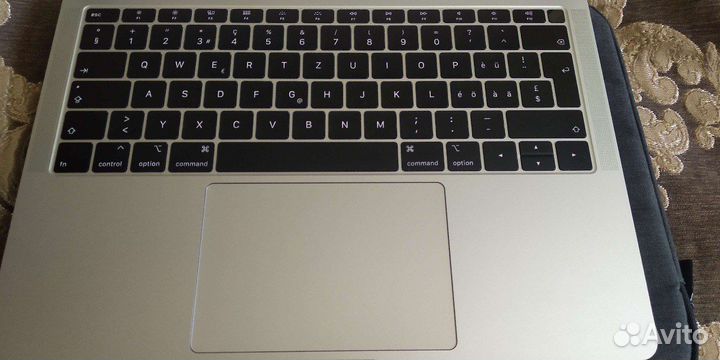 Продаю MacBook Air 2018 (Retina, 13-inch)