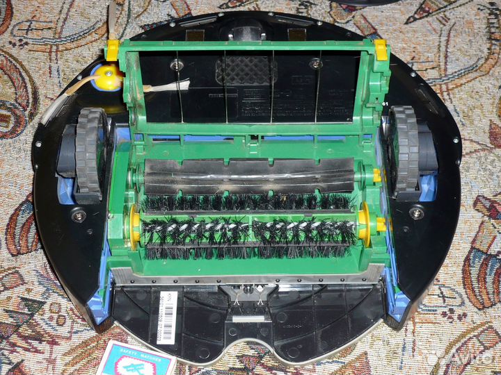 IRobot Roomba 561 по частям (запчасти)