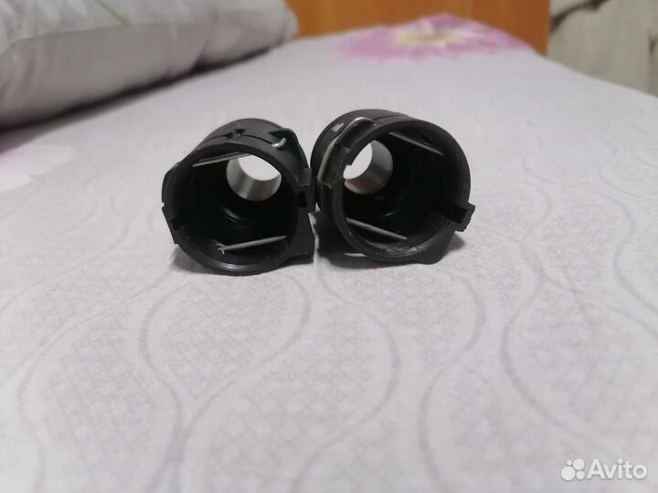 Фиксатор патрубка печки