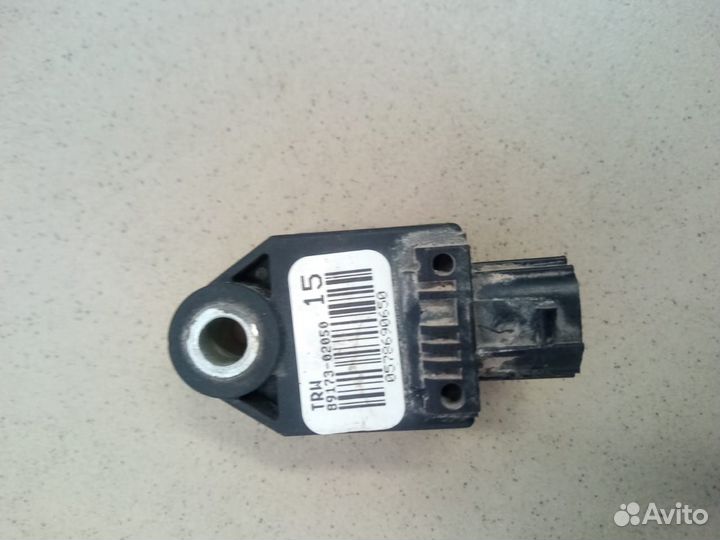 Датчик AIR BAG Corolla E15 2006-2013