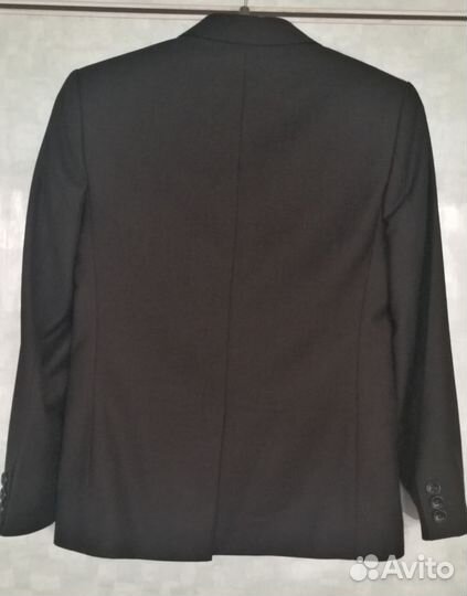 Костюм на мальчика 8-9 лет